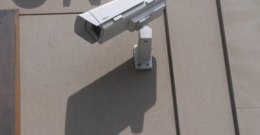 easy to install wireless outdoor security cameras